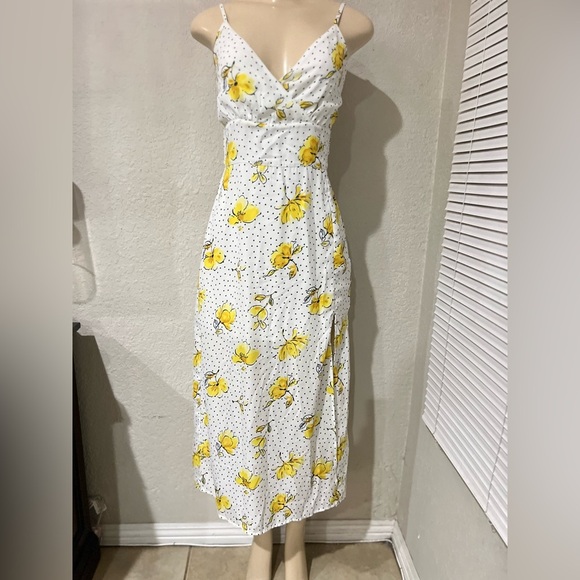 Abercrombie & Fitch Floral Midi Slit Dress
Size small - Picture 6 of 16
